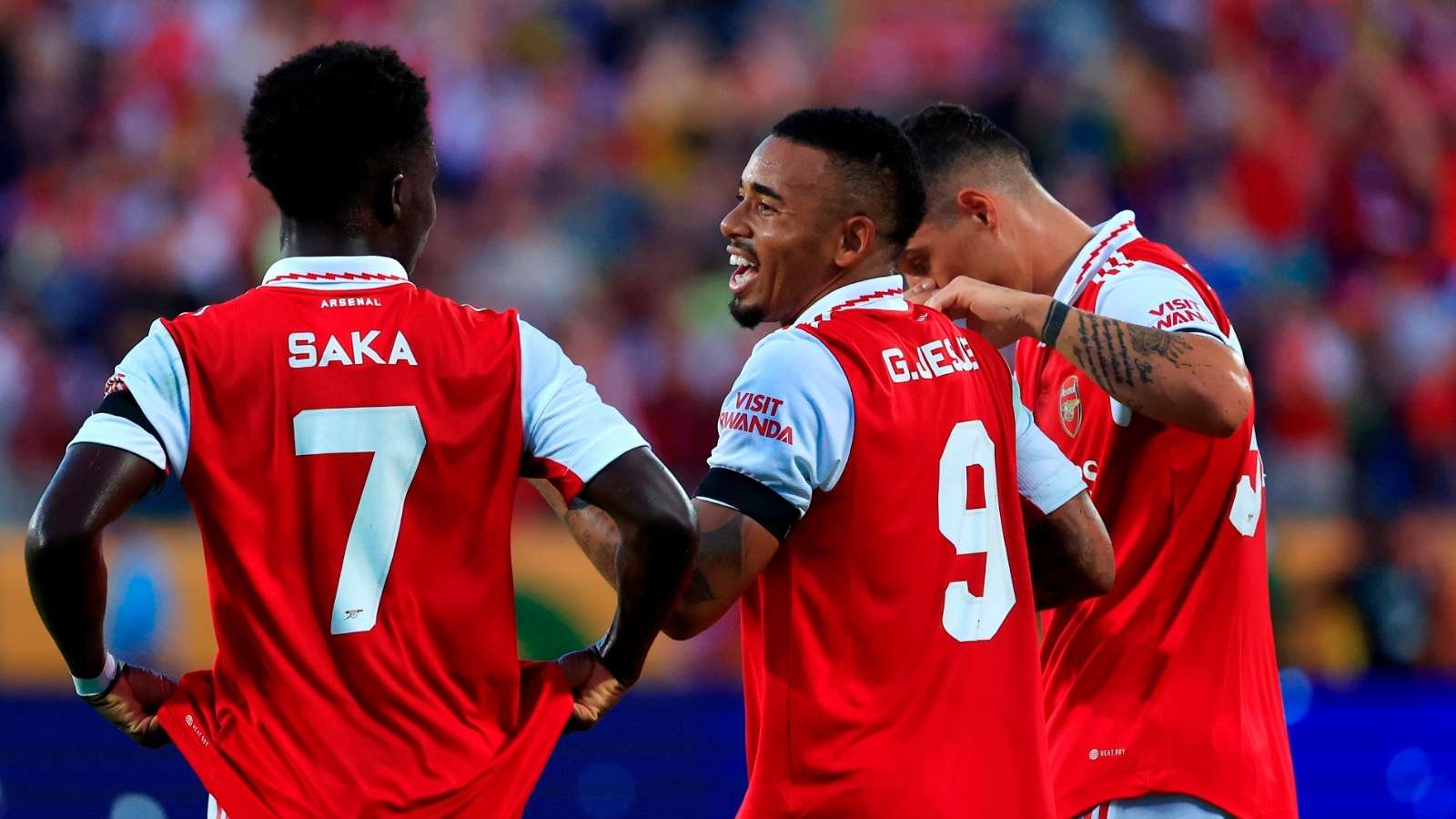 也看到扎哈 也看到扎哈