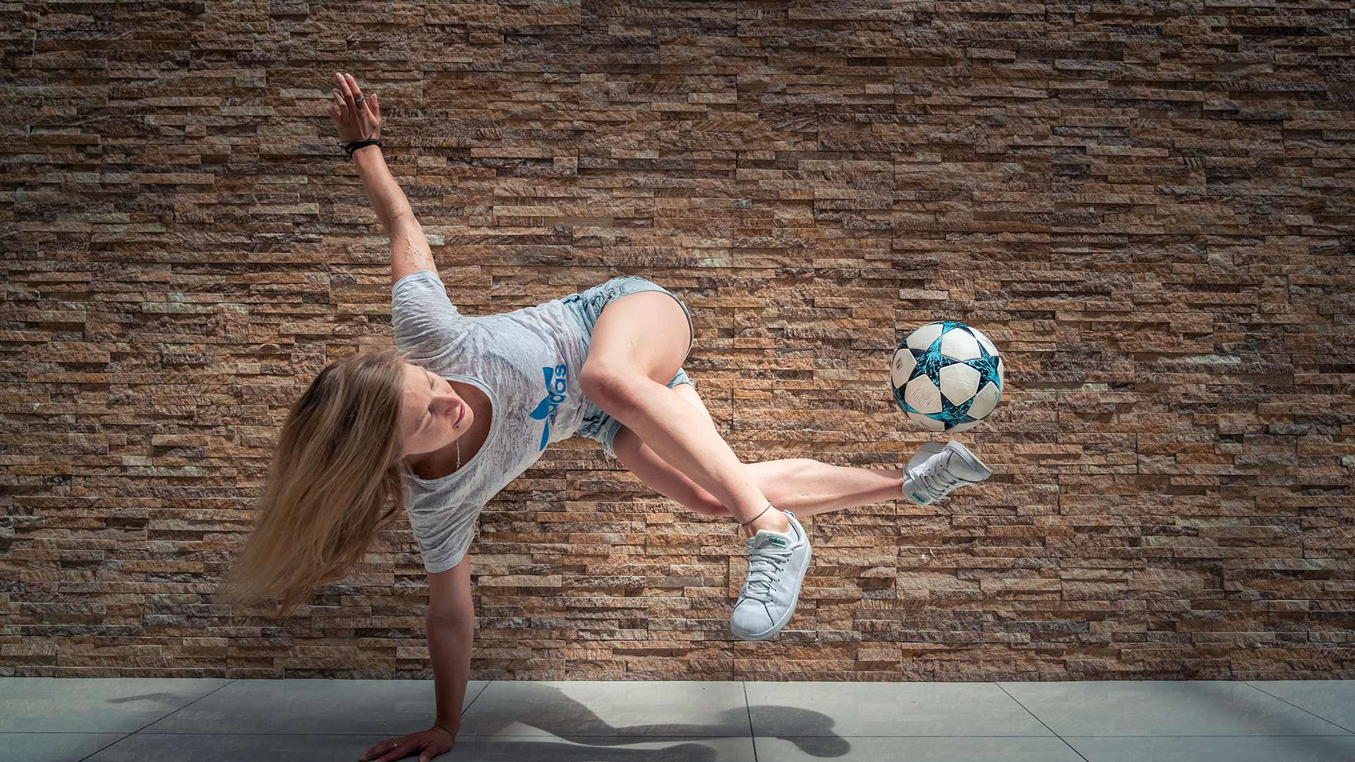 拥抱年轻活 拥抱年轻活