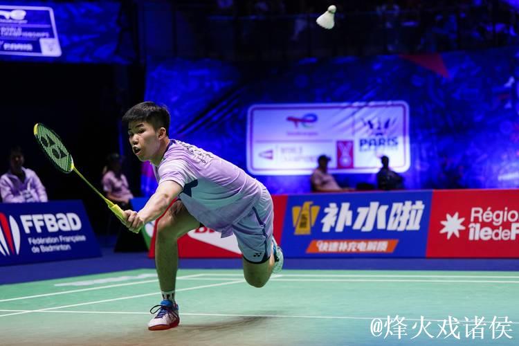 翁泓阳轻松取胜 晋级羽毛球世锦赛男单次轮 翁泓阳轻松取胜 晋级羽毛球世锦赛男单次轮