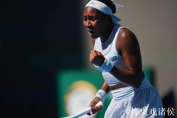 高芙2-1逆转本西奇 中网九连胜晋级女单八强