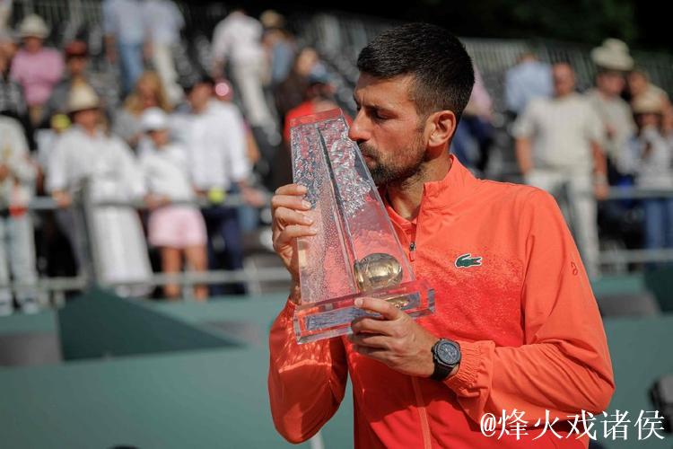 ATP雅典站：德约科维奇苦战三盘击败对手，夺得生涯第101冠