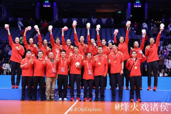 全运会:江苏女排3-0横扫山东女排摘得金牌 全运会:江苏女排3-0横扫山东女排摘得金牌